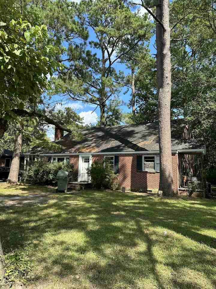 2501 Redwood Street - Photo 2 of 10