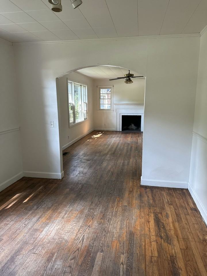 2501 Redwood Street - Photo 5 of 10