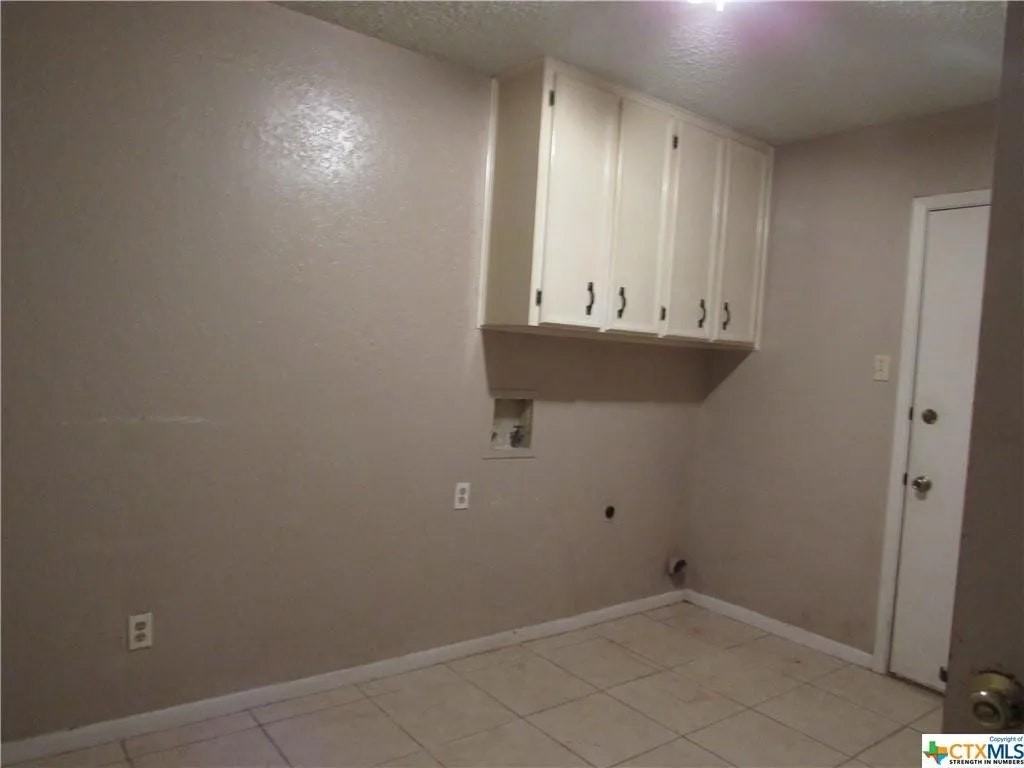 801 Cagle Lane - Photo 4 of 27