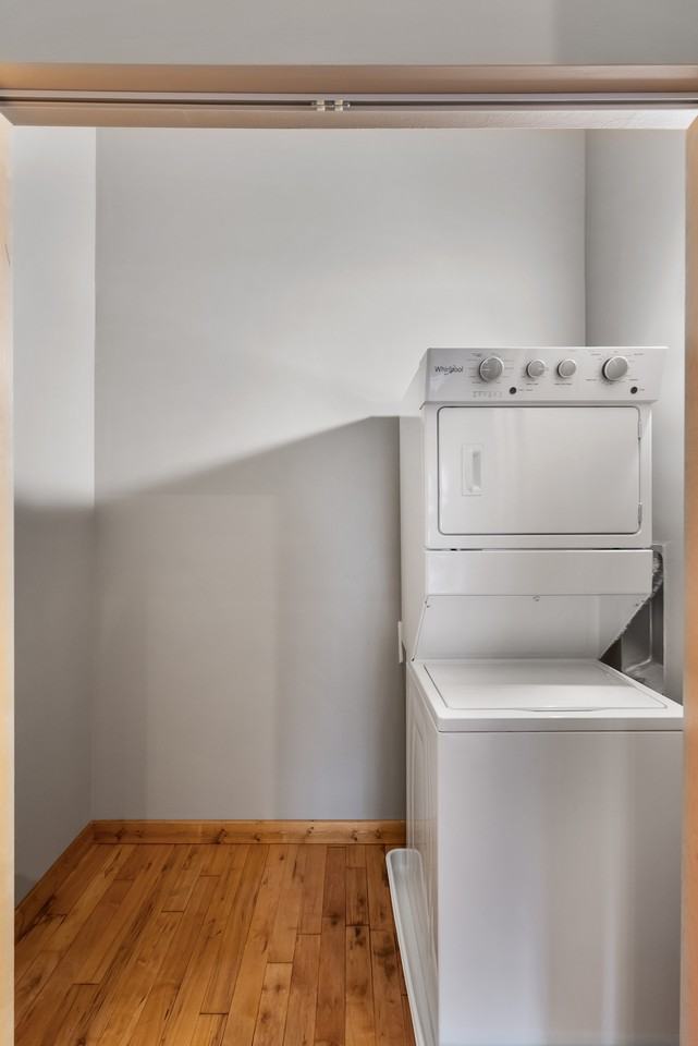 Bucktown Lofts - Photo 4 of 18