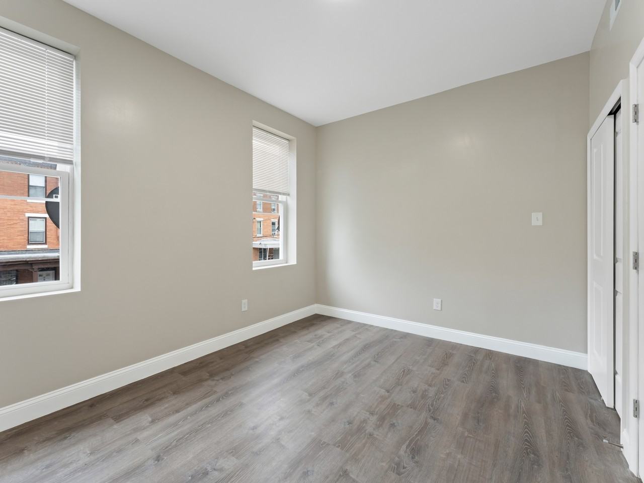 1517 West Westmoreland Street - Photo 5 of 11