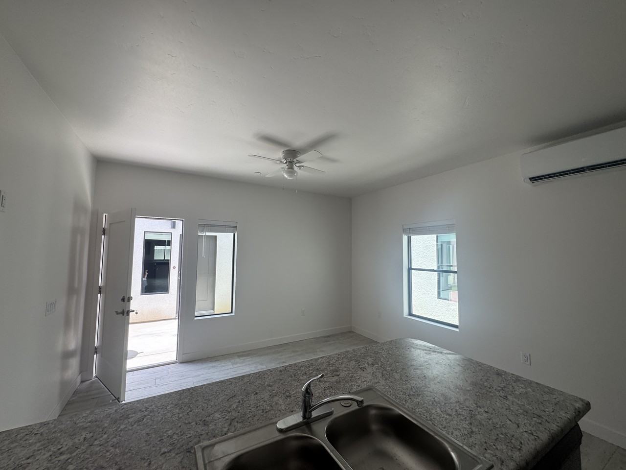 2076 Swanson Avenue Bldg B - Photo 4 of 15