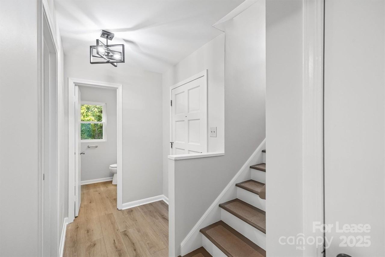 6012 Lanai Ln - Photo 4 of 32