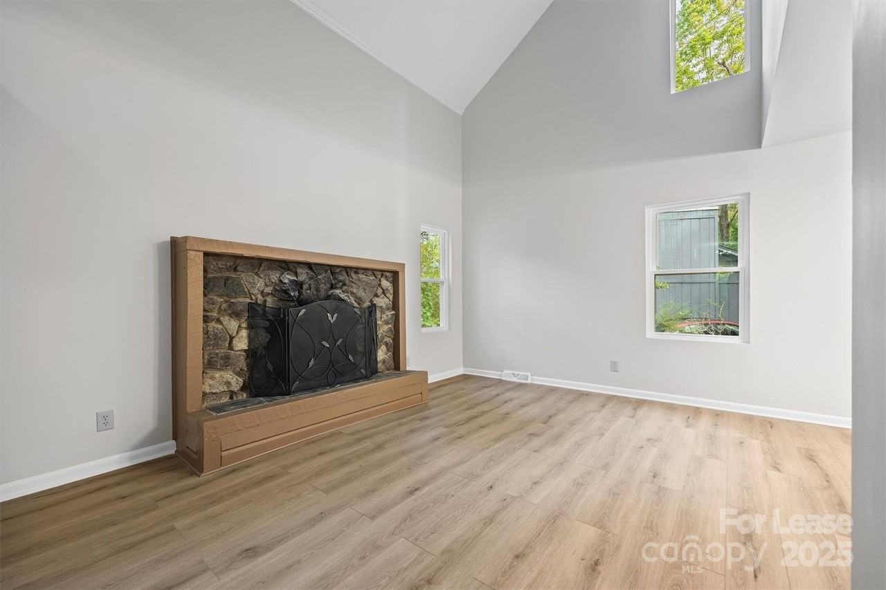 6012 Lanai Ln - Photo 6 of 32