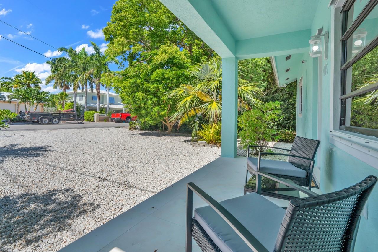 47 Bass Ave - Photo 2 of 41