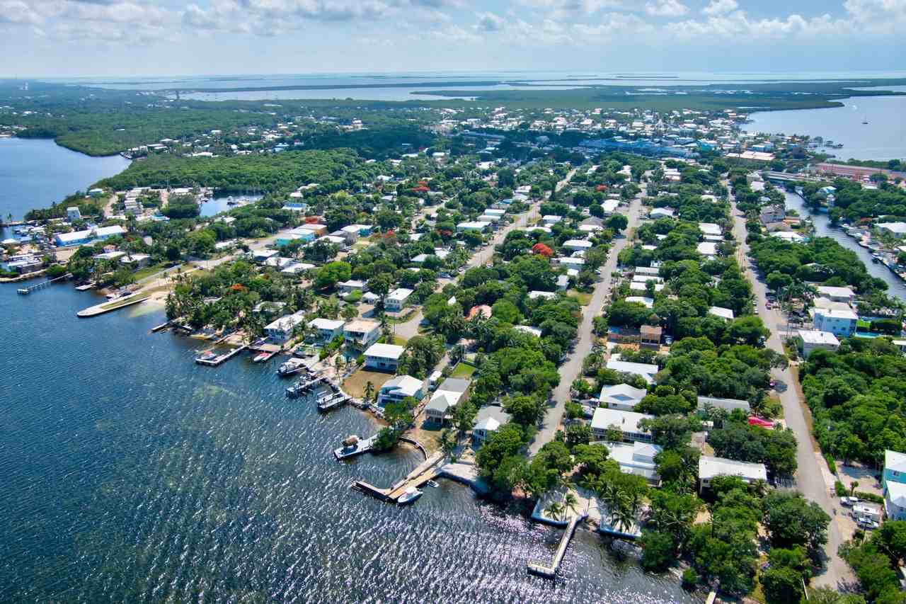 47 Bass Ave - Photo 7 of 41