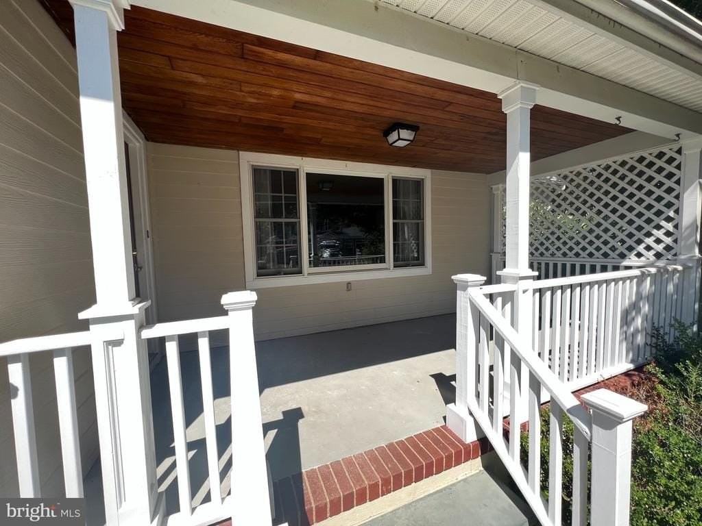 42 Marion Rd E - Photo 3 of 28