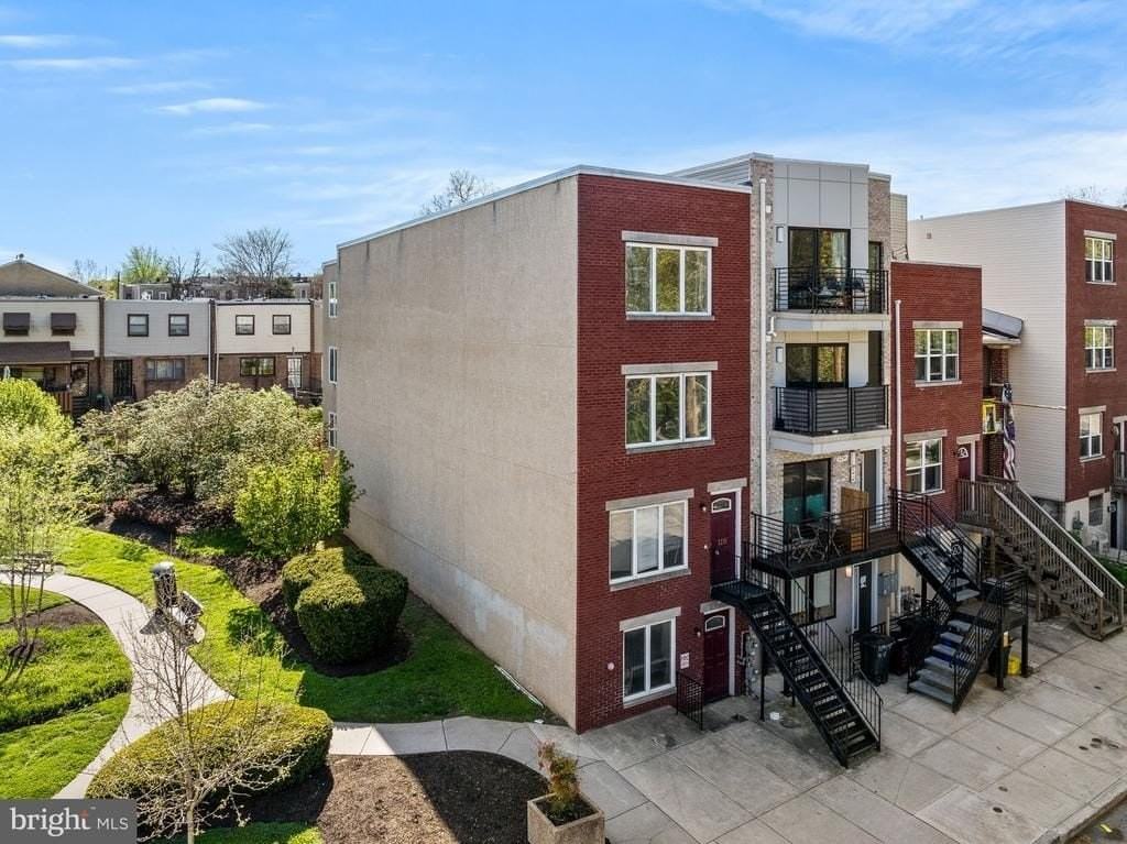 1256 S 45th St - Photo 2 of 32