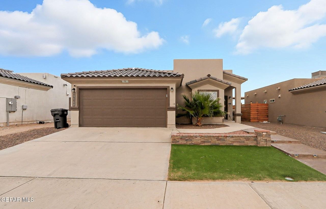 13960 Garforth Avenue - Photo 3 of 31