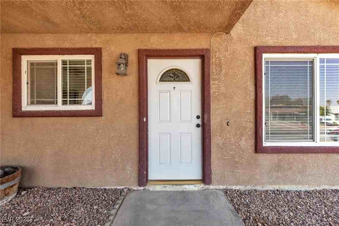 218 Kirk Ave - Photo 4 of 50