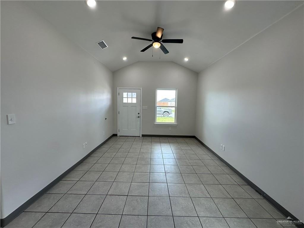 2229 Summit Rd #A - Photo 2 of 10