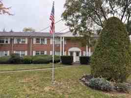 featured image of 82 Manchester Ct