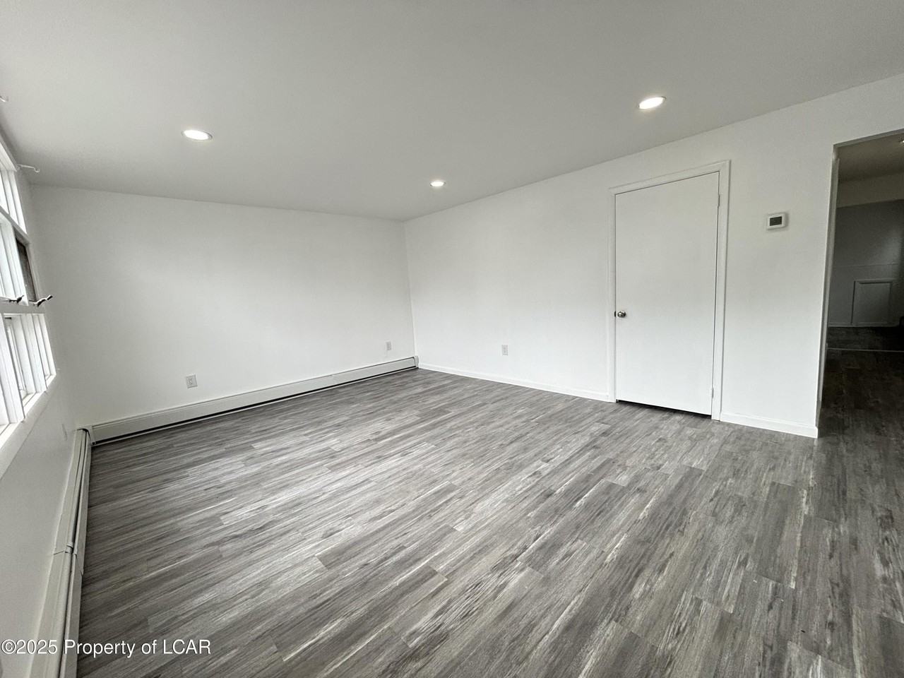 1298 N Washington St - Photo 2 of 7