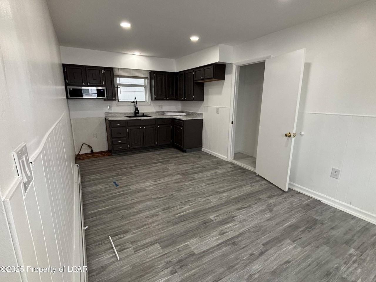 1298 N Washington St - Photo 7 of 7