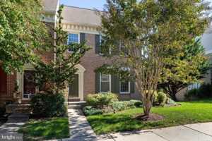 featured image of 9 Goucher Woods Ct