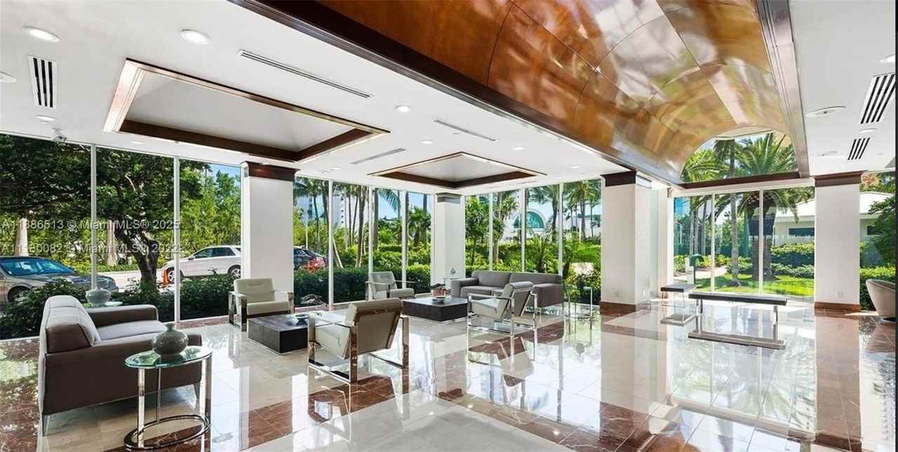 16400 Collins Avenue #646 - Photo 7 of 12