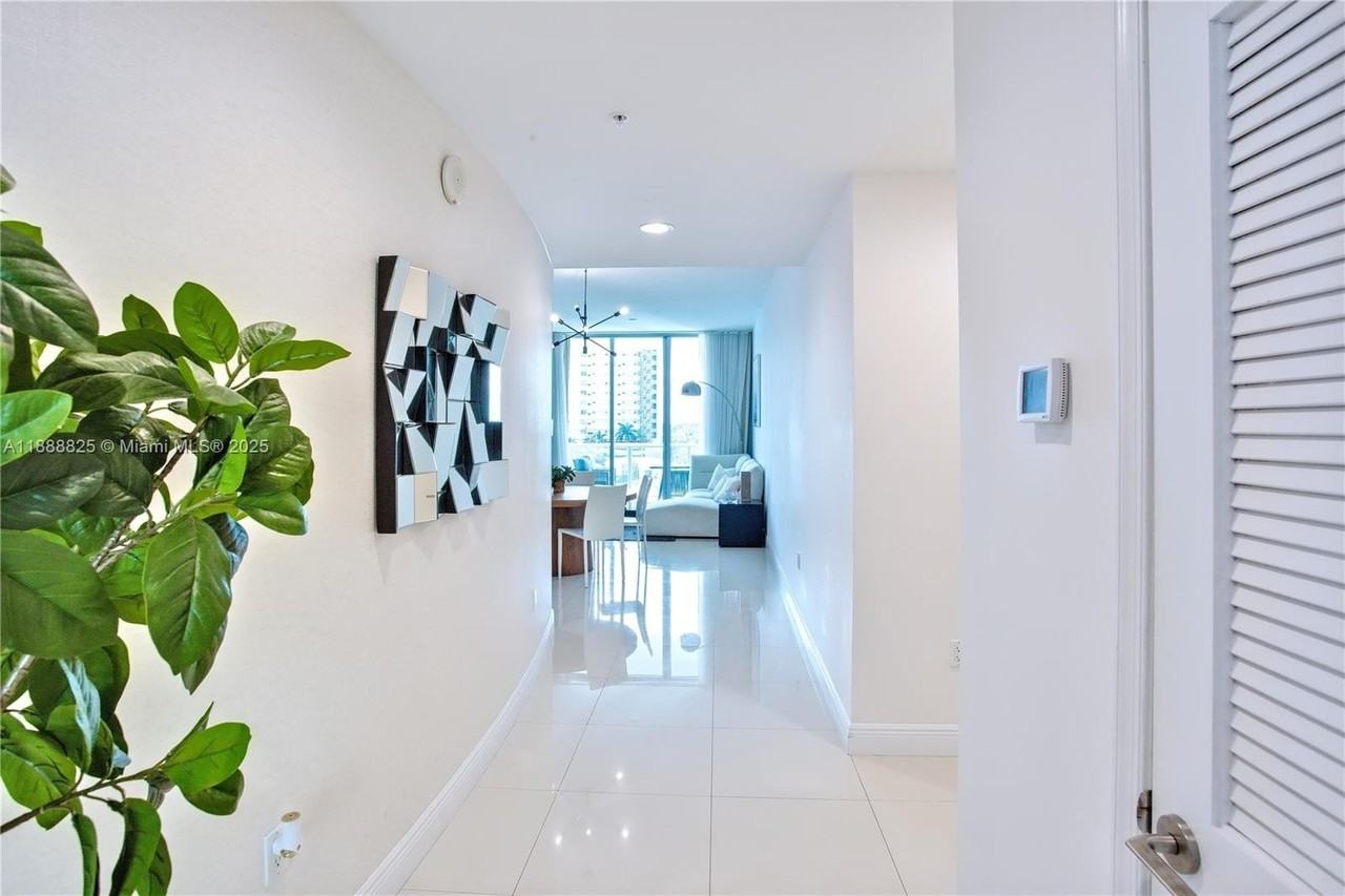 7928 East Drive #605 - Photo 6 of 23