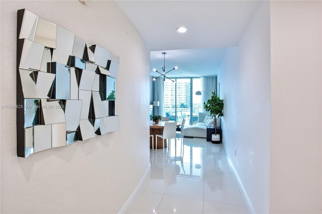 7928 East Drive #605 - Photo 7 of 23