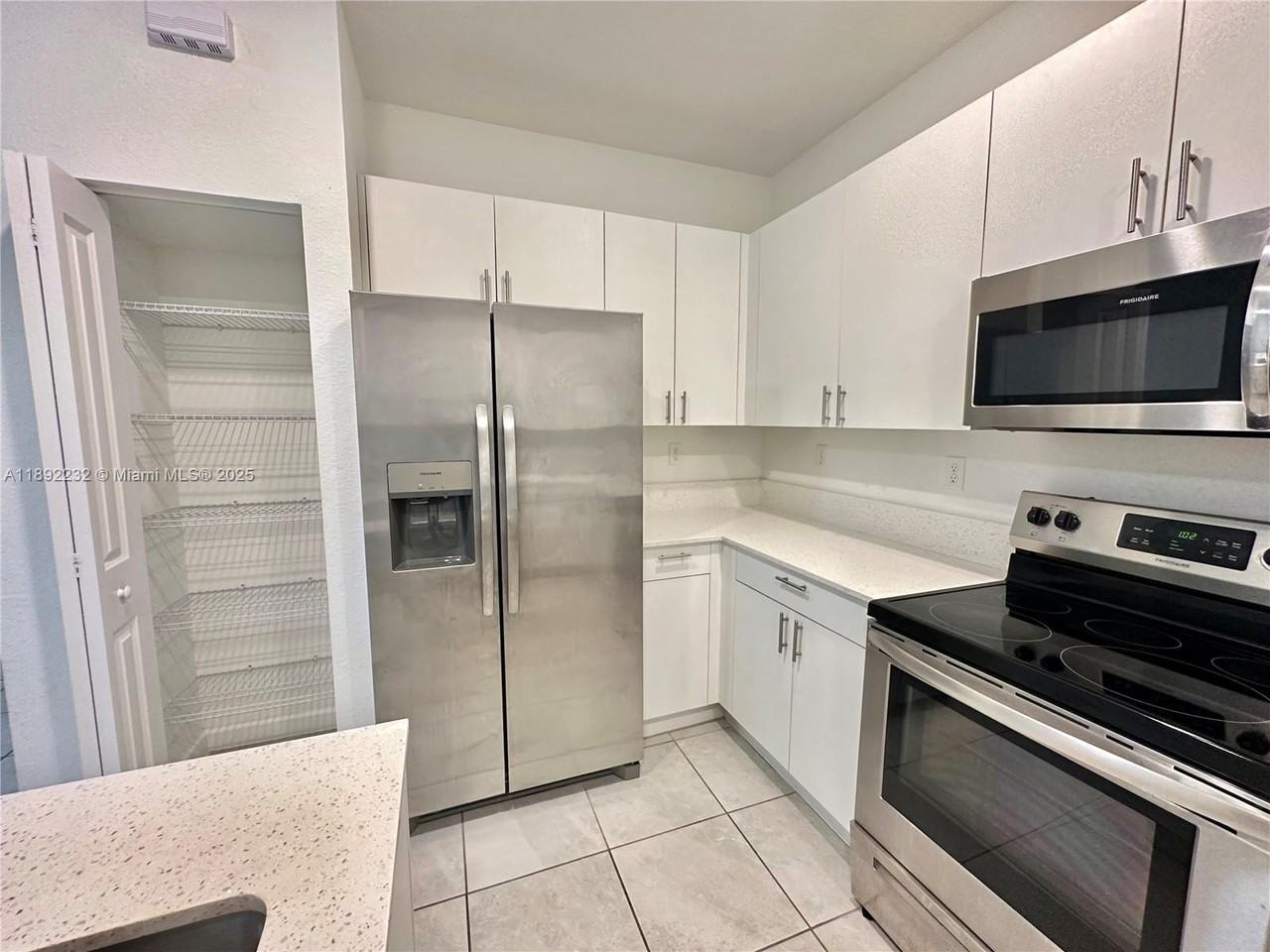 11810 Sw 245th Ter #11810 - Photo 7 of 25