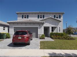 featured image of 879 Se 26th Ter #0