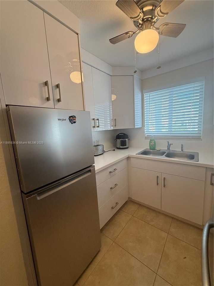 2860 Ne 14th Street Cswy #406D - Photo 2 of 25