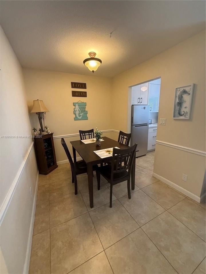 2860 Ne 14th Street Cswy #406D - Photo 5 of 25