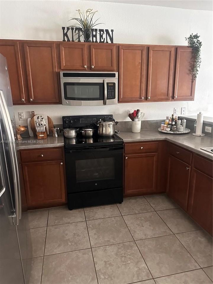 8867 W 35th Way - Photo 7 of 15