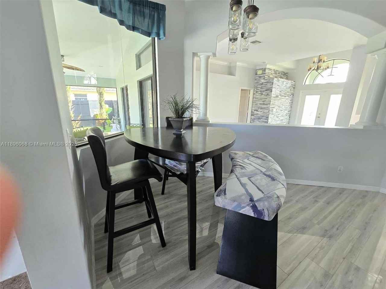 3401 Sw San Benito St - Photo 2 of 20