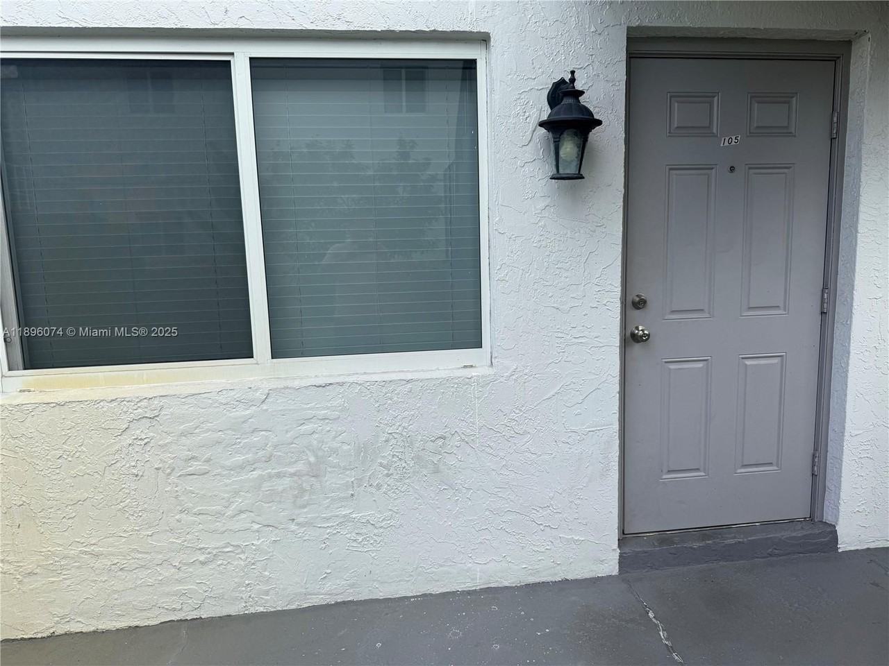 715 Northeast 2nd Avenue #105 - Photo 3 of 11