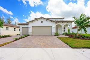 featured image of 2232 Southeast 30th Street