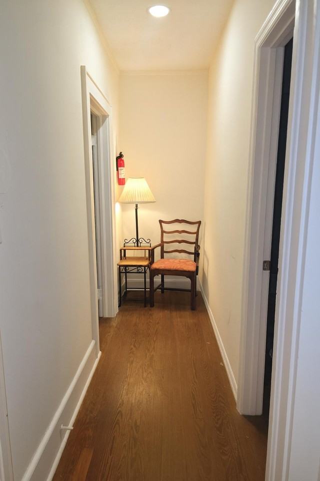 E 61st St - Photo 6 of 12