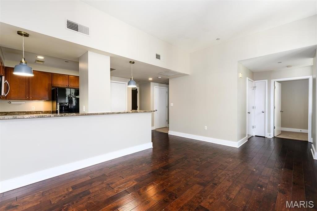 314 N Broadway #1905 - Photo 7 of 35