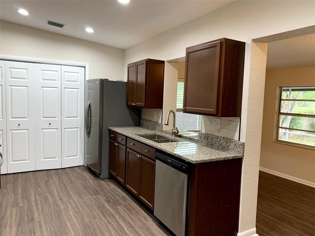 201 S Triplet Lake Dr - Photo 5 of 29