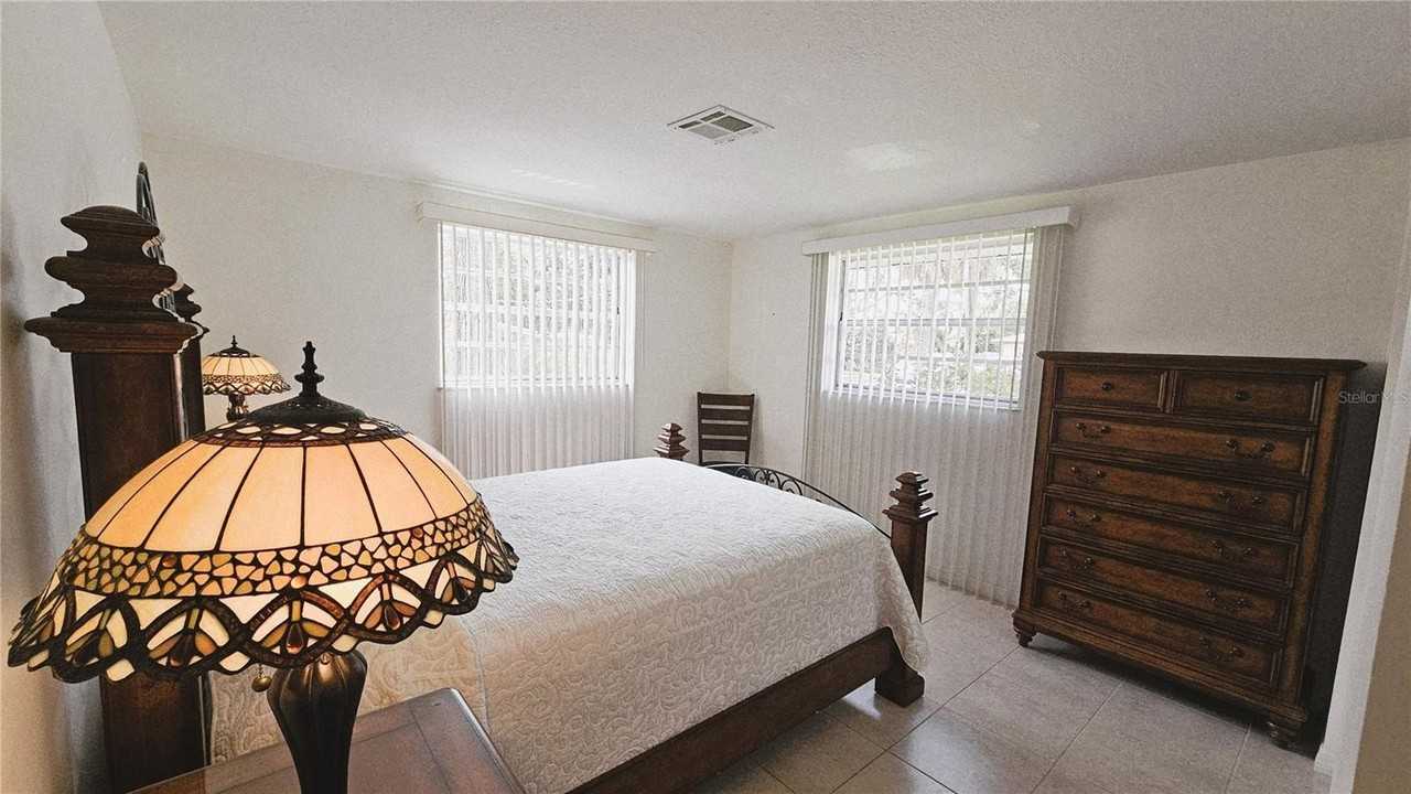 787 Liberty St - Photo 6 of 14