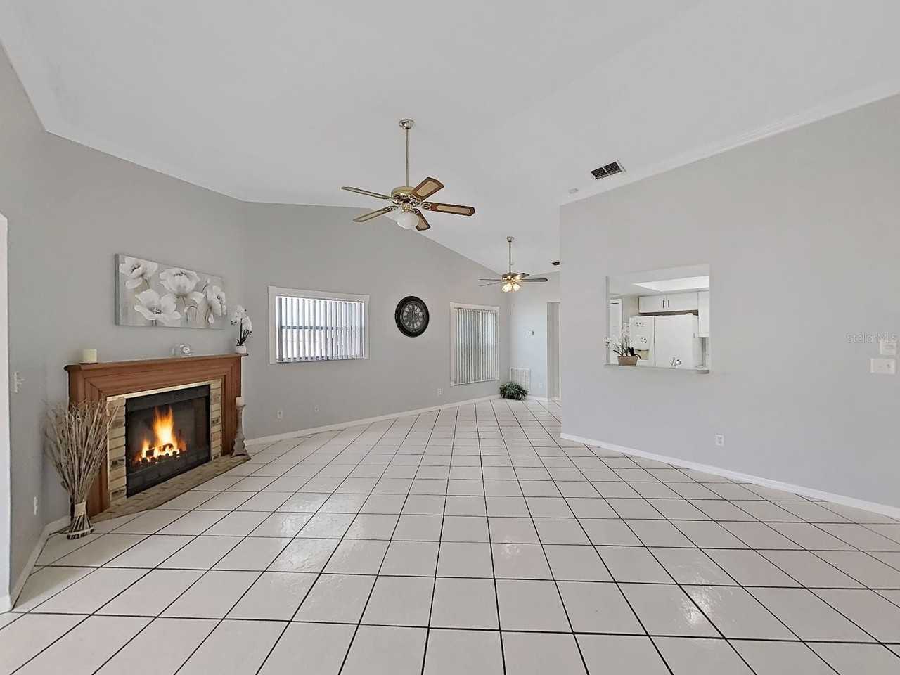 240 Whisper Lake Rd - Photo 7 of 50