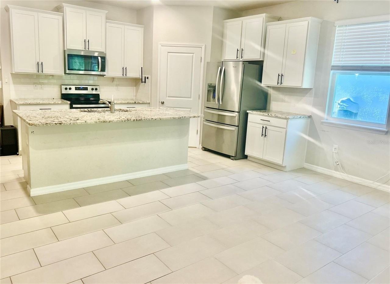 32959 Sand Creek Drive - Photo 6 of 21