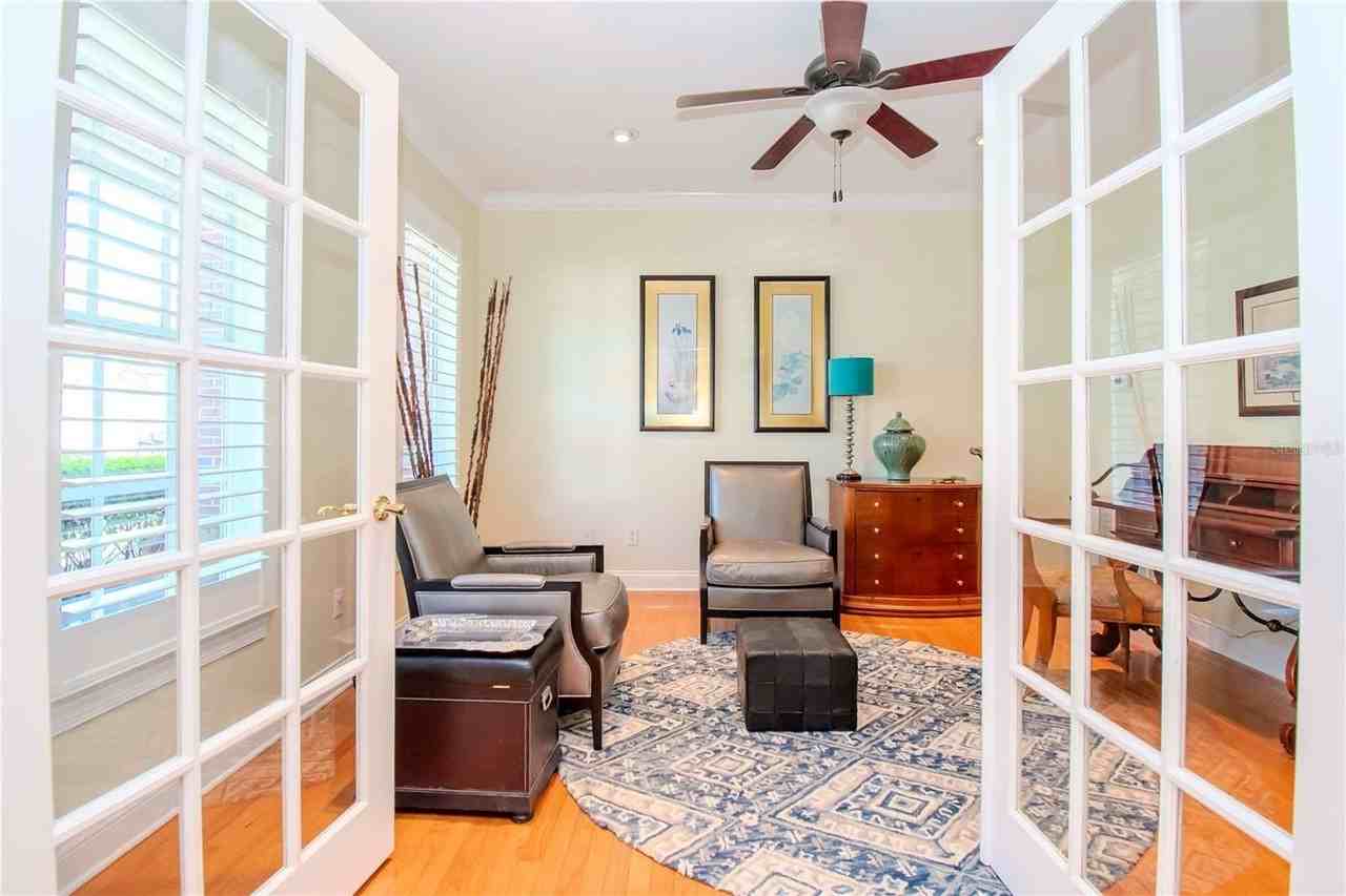 934 Harbour Bay Dr - Photo 4 of 29