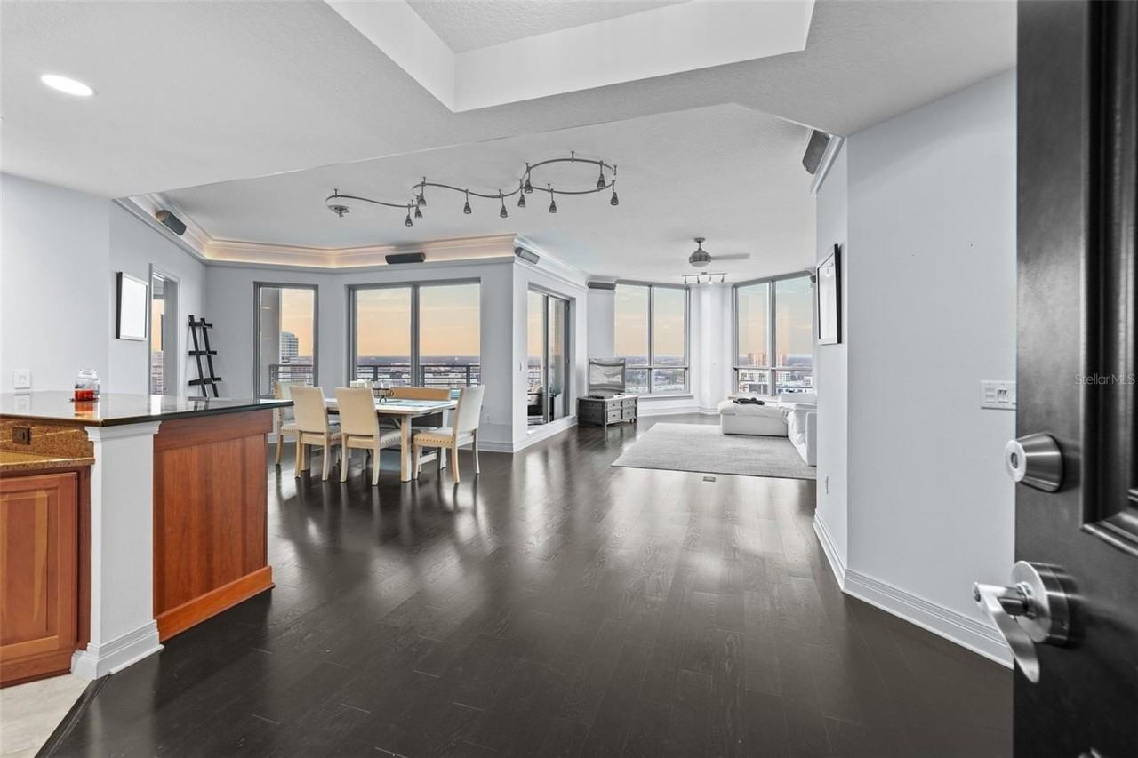 449 S 12th St #2401 - Photo 2 of 35