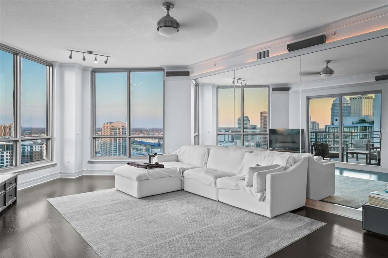 449 S 12th St #2401 - Photo 4 of 35