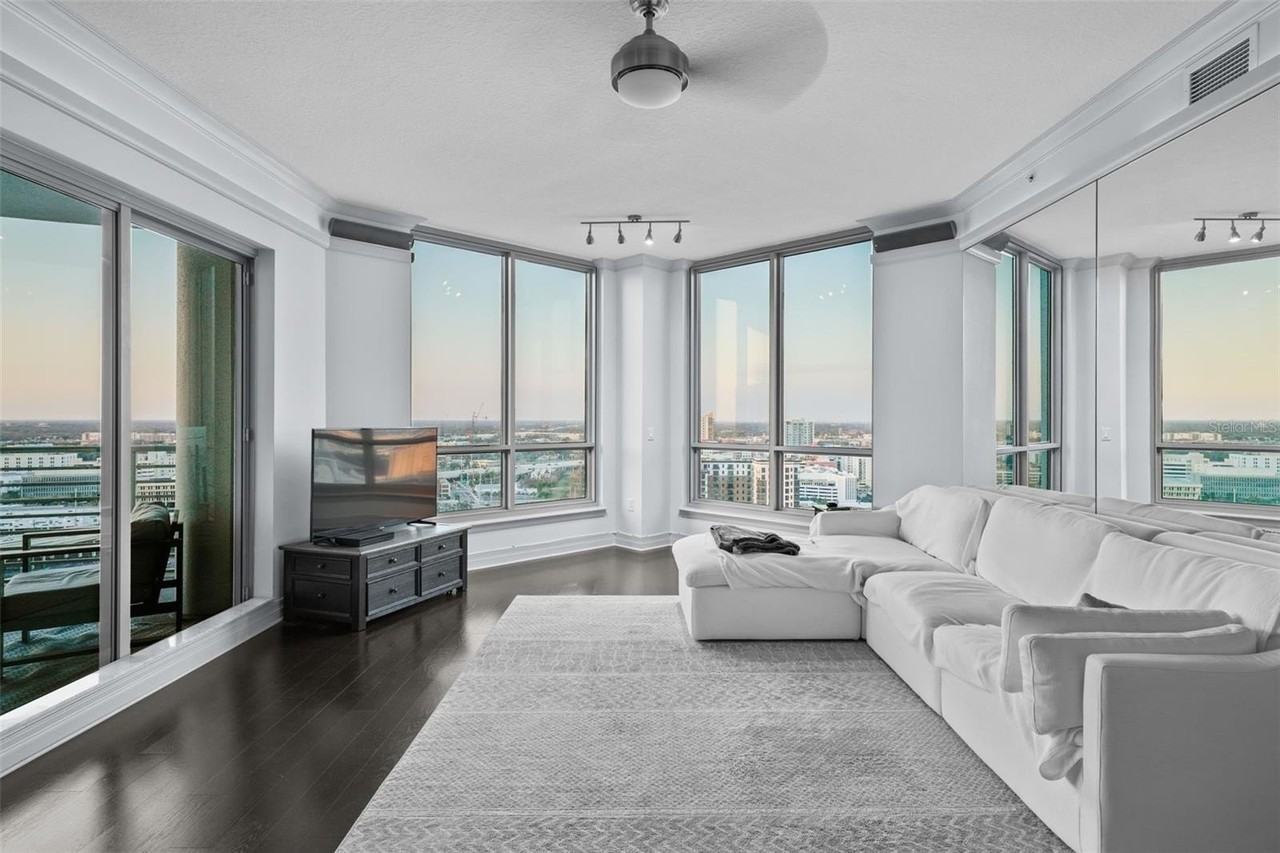 449 S 12th St #2401 - Photo 7 of 35