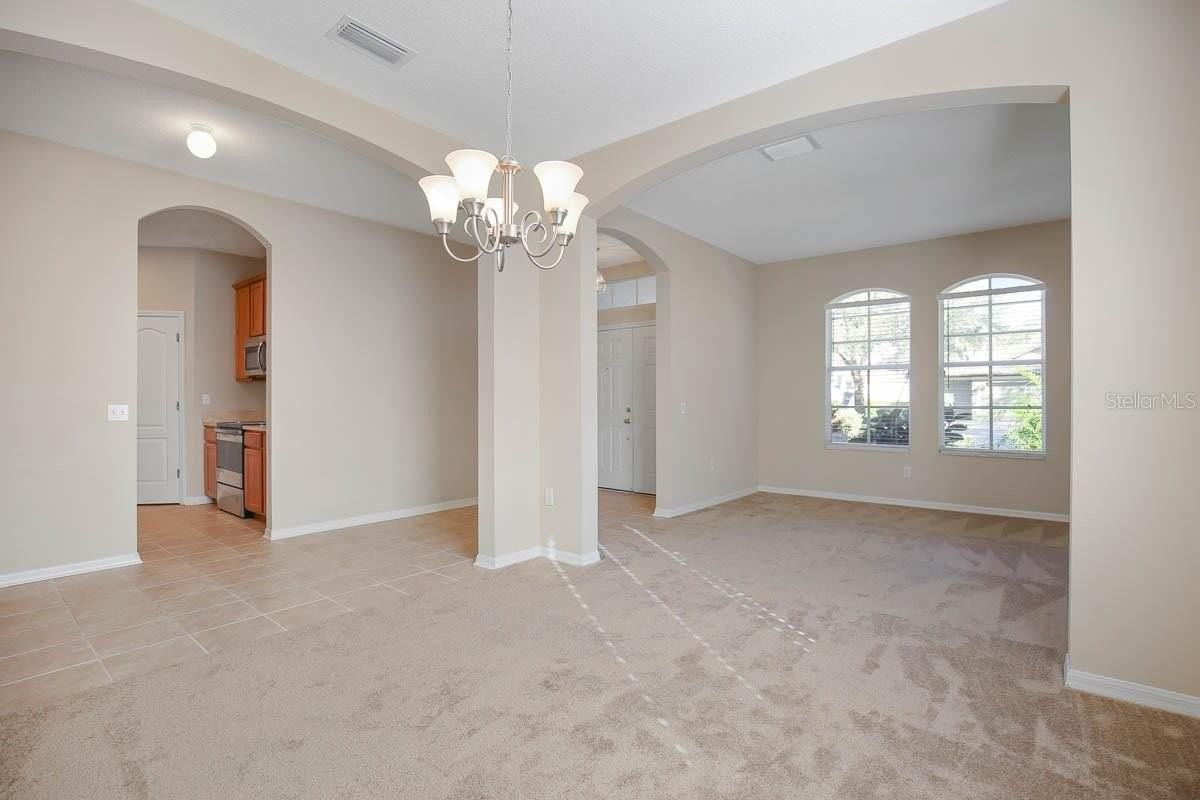 15111 Shearcrest Dr - Photo 7 of 38