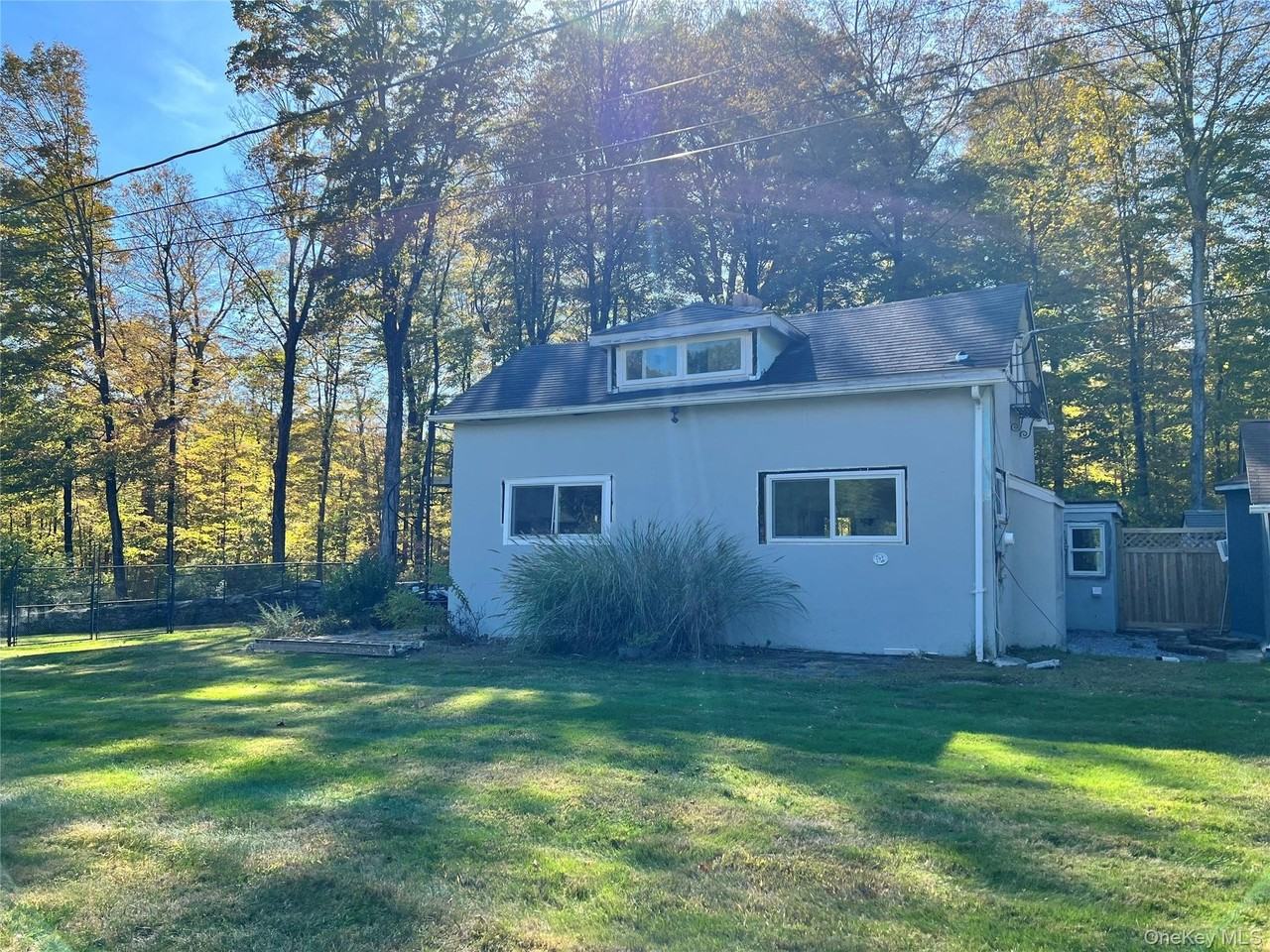 294 Croton Falls Rd - Photo 4 of 17