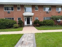 featured image of 8 Wildwood Gardens Trail #G2