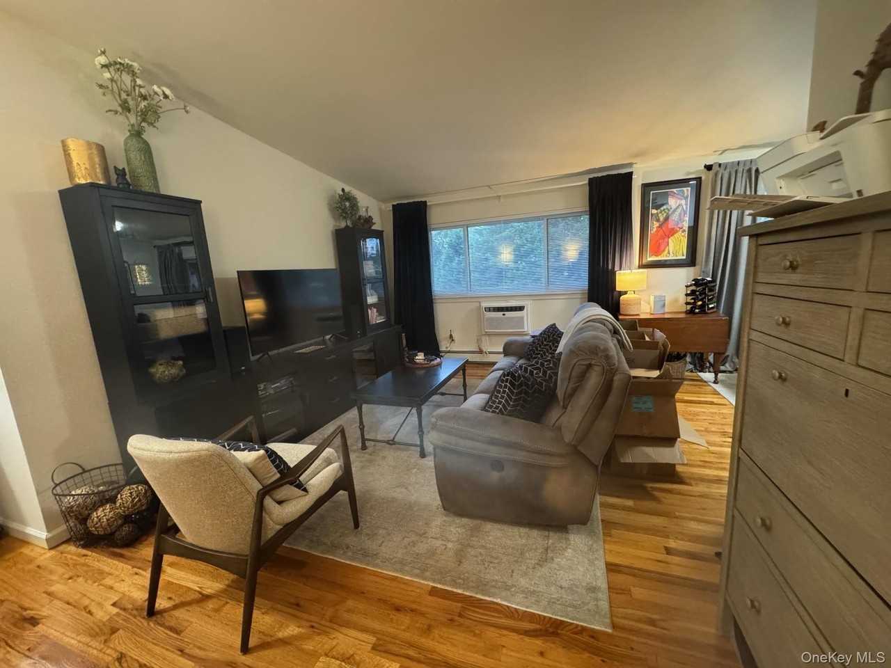 8 Wildwood Gardens Trail #G2 - Photo 3 of 11