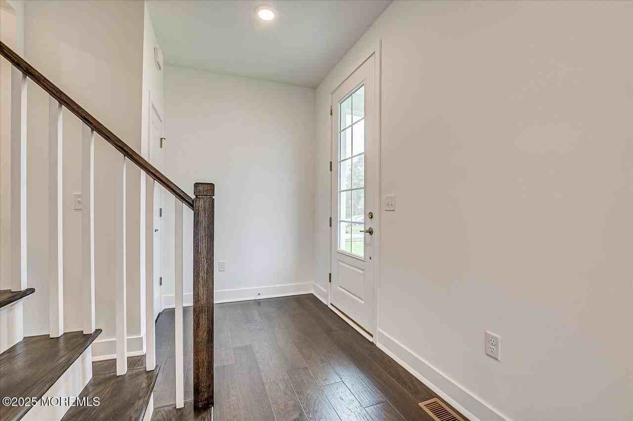 2206 Pilot St - Photo 3 of 42