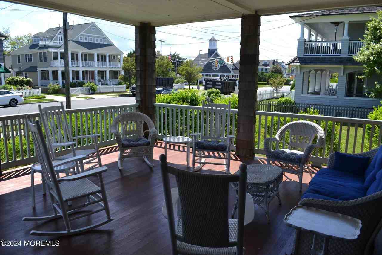 18 Bridge Avenue - Photo 2 of 20