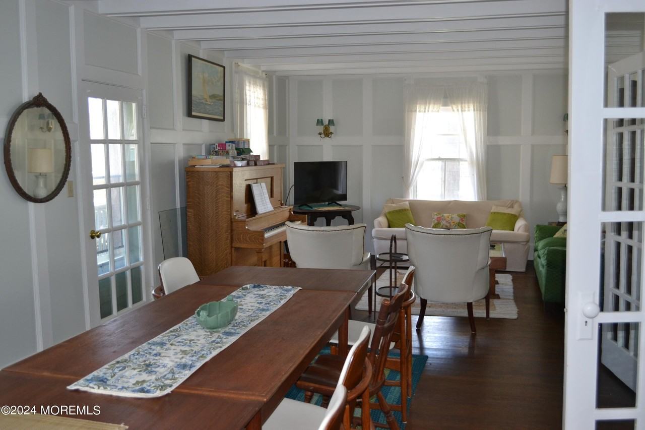 18 Bridge Avenue - Photo 5 of 20