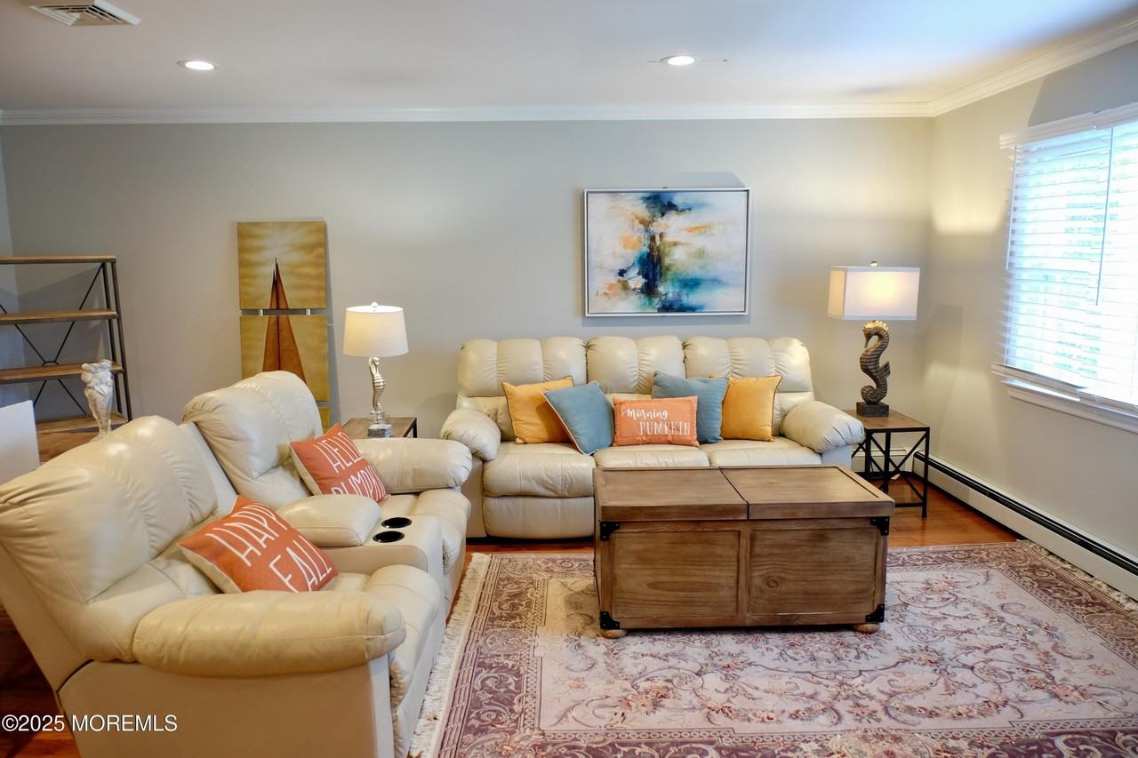 539 Woodland Ave - Photo 3 of 19