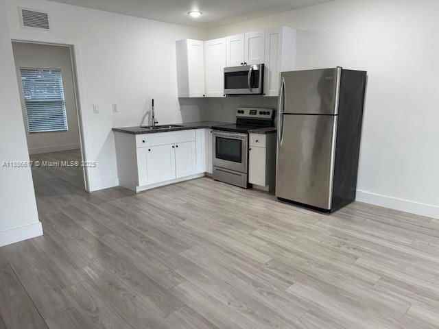 3146 Northwest 32nd Street - Photo 2 of 8