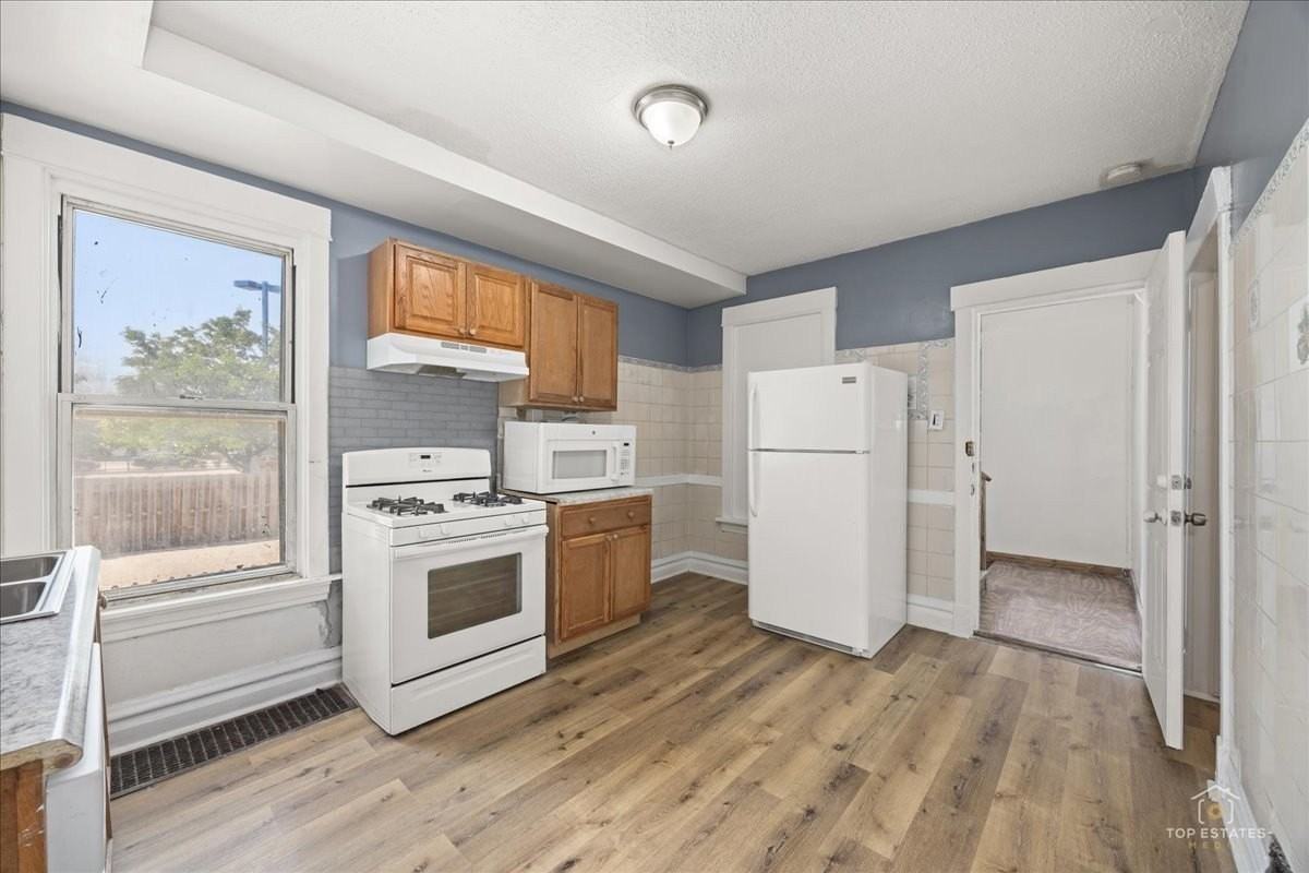 3616 North Kedzie Avenue #1 - Photo 5 of 22